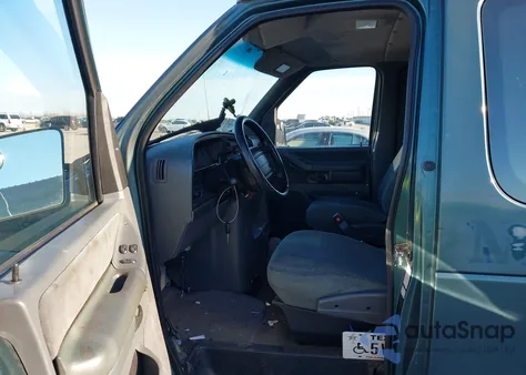 1995 Ford Econoline E350 Super Duty z USA, uszkodzony, nr VIN 1FBJS31H0SHA13070